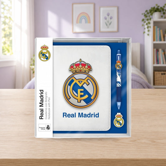 Composición de ambiente con fotografía original: Libreta antiestrés con bolígrafo Real Madrid